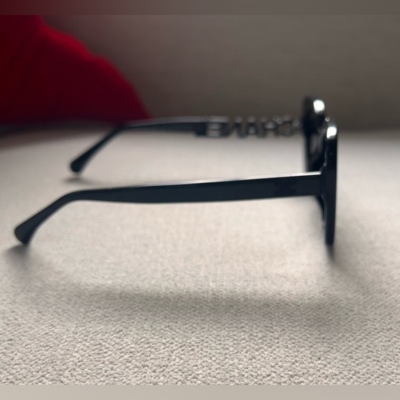 CHANEL
Acetate Strass Polarized Square Sunglasses 5422-B-A Black - Picture 5 of 7